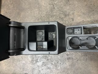 bontott VW SHARAN Könyöklő