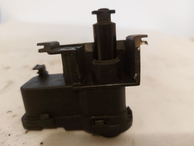 bontott VW SHARAN Központizár Motor Tankajtó