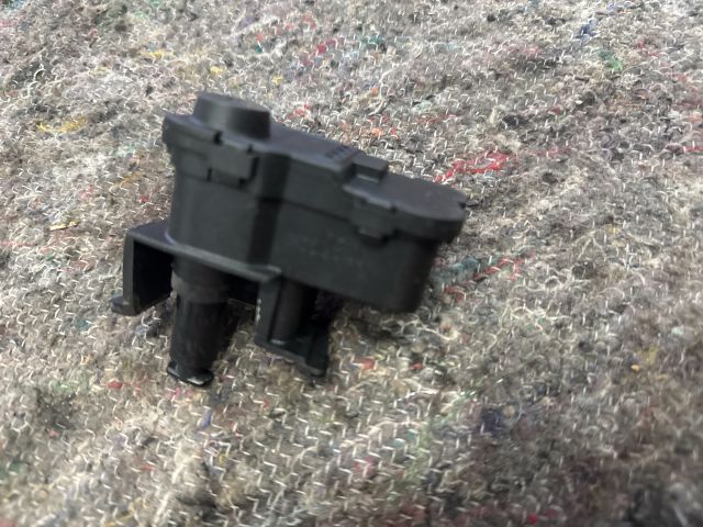 bontott VW SHARAN Központizár Motor Tankajtó