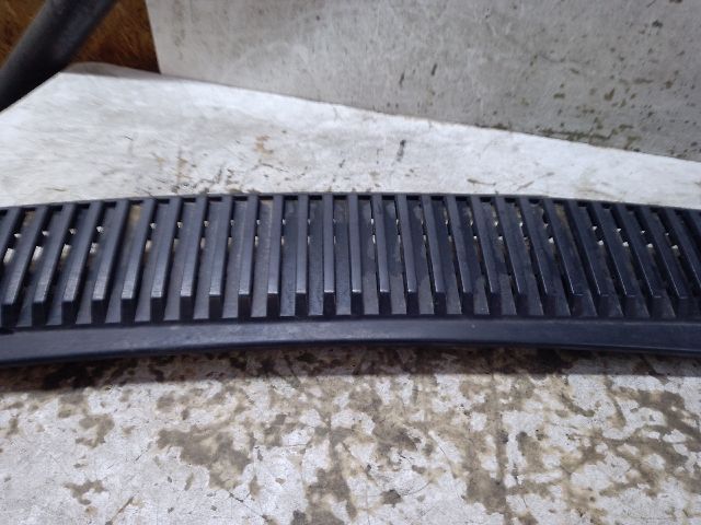 bontott VW SHARAN Levélrács