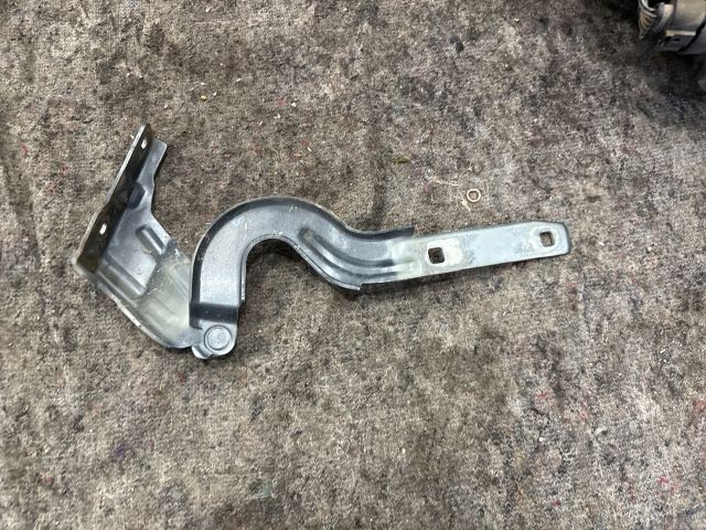 bontott VW SHARAN Motorháztető Jobb Zsanér