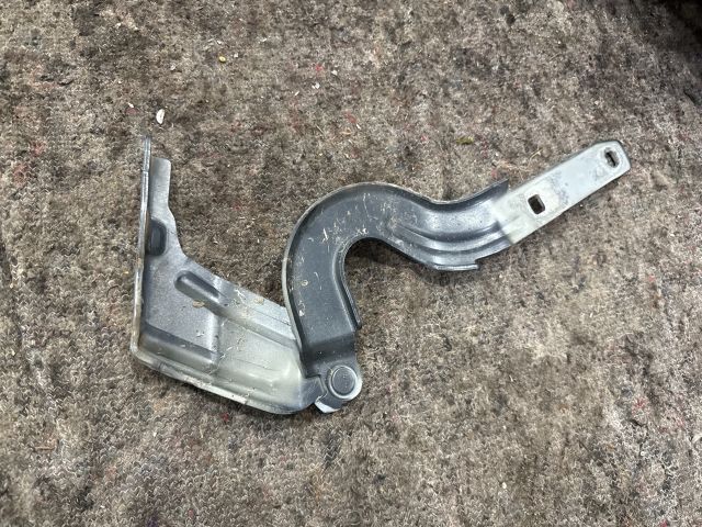 bontott VW SHARAN Motorháztető Jobb Zsanér