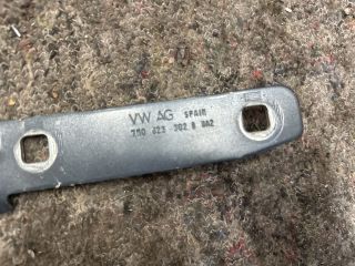 bontott VW SHARAN Motorháztető Jobb Zsanér