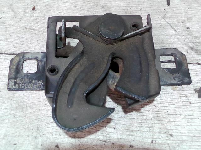 bontott VW SHARAN Motorháztető Zárszerkezet