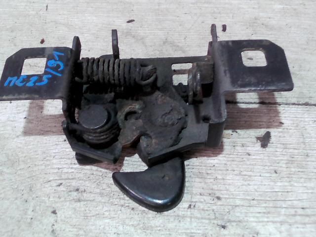 bontott VW SHARAN Motorháztető Zárszerkezet