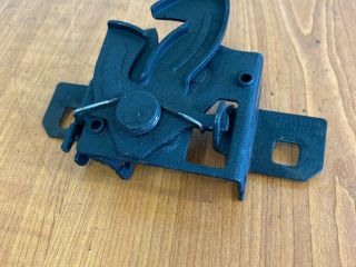 bontott VW SHARAN Motorháztető Zárszerkezet