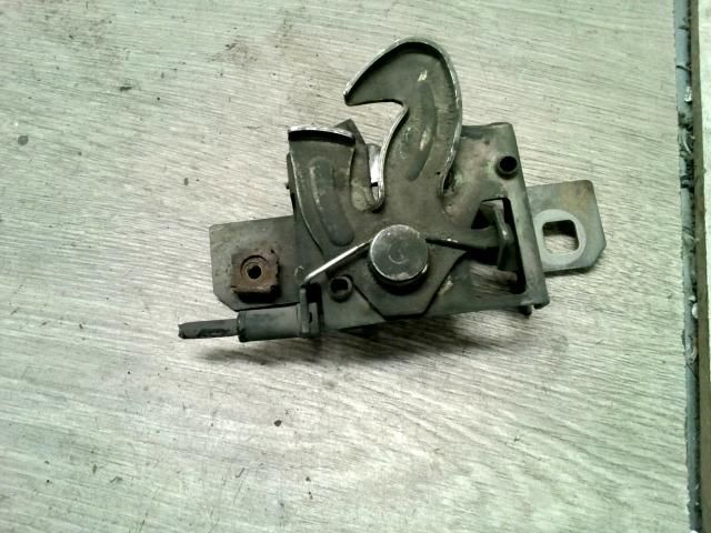 bontott VW SHARAN Motorháztető Zárszerkezet