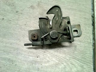 bontott VW SHARAN Motorháztető Zárszerkezet