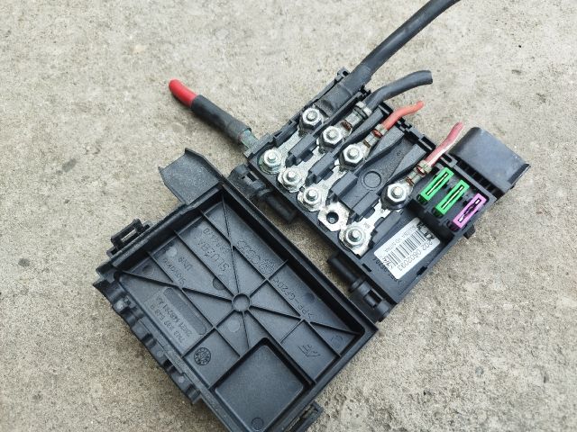 bontott VW SHARAN Pozitív Kábel Elosztó