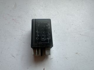 bontott VW SHARAN Relé