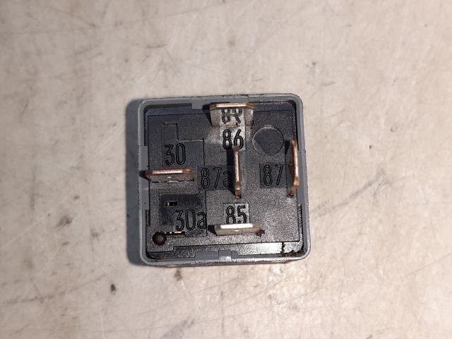 bontott VW SHARAN Relé