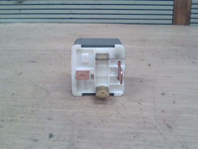 bontott VW SHARAN Relé