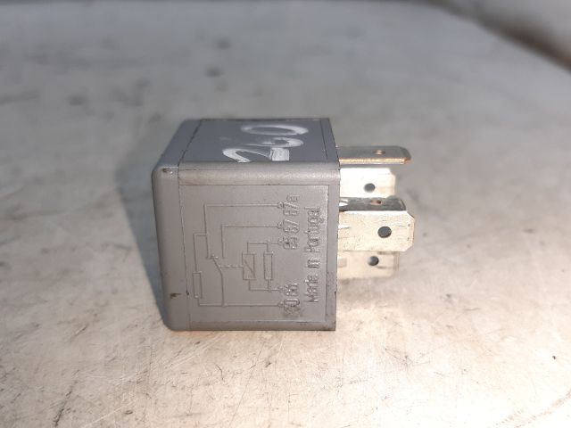 bontott VW SHARAN Relé