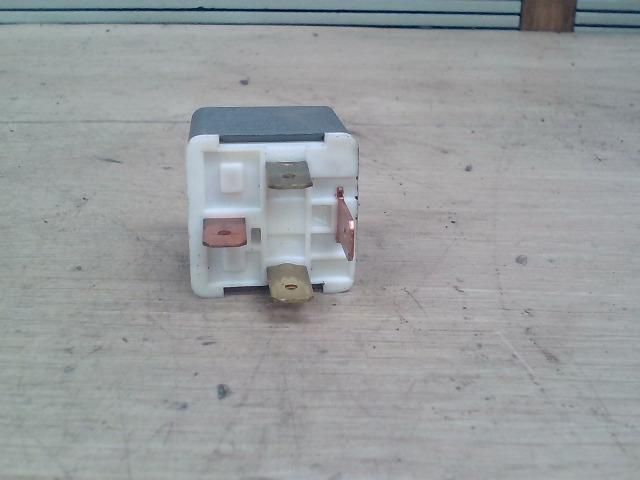 bontott VW SHARAN Relé