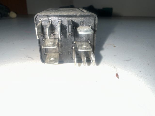 bontott VW SHARAN Relé