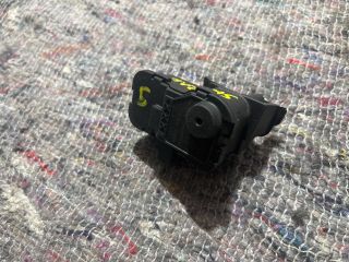 bontott VW SHARAN Tankajtó Nyitó Kar / Gomb