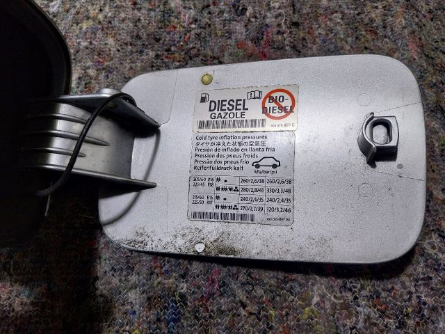 bontott VW SHARAN Tankajtó