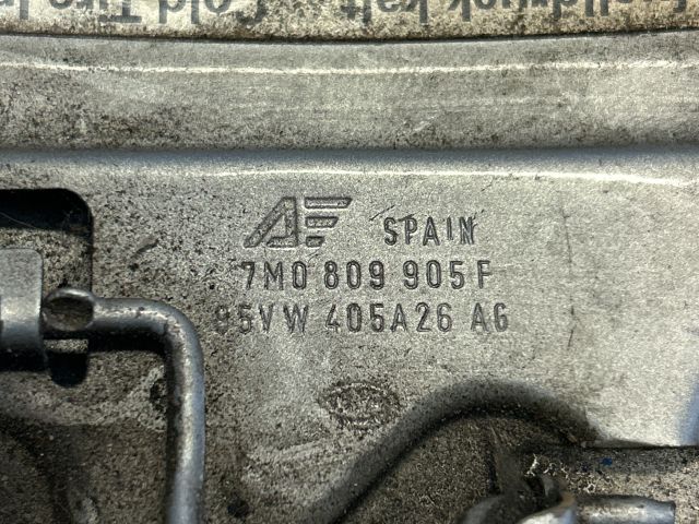 bontott VW SHARAN Tankajtó