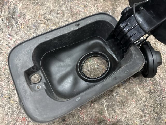 bontott VW SHARAN Tankajtó