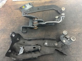 bontott VW SHARAN Tolóajtó Sín Görgő Szett