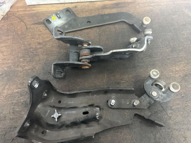 bontott VW SHARAN Tolóajtó Sín Görgő Szett