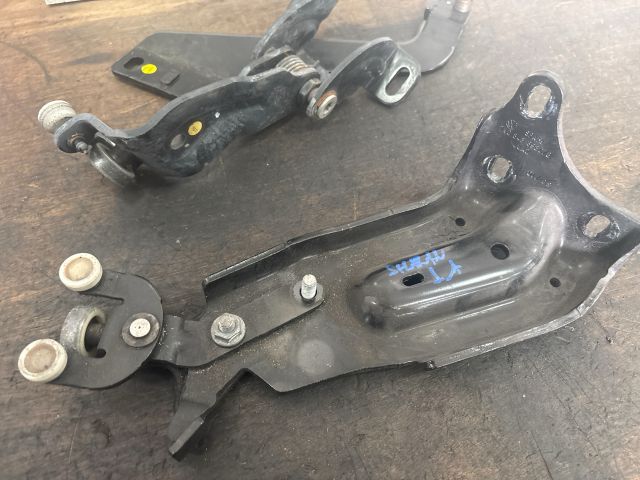 bontott VW SHARAN Tolóajtó Sín Görgő Szett