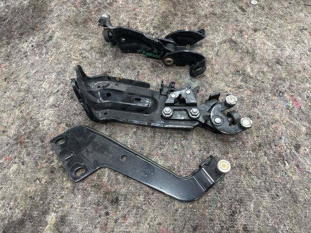 bontott VW SHARAN Tolóajtó Sín Görgő Szett