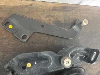 bontott VW SHARAN Tolóajtó Sín Görgő Szett