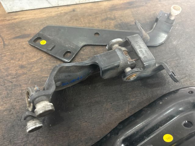 bontott VW SHARAN Tolóajtó Sín Görgő Szett