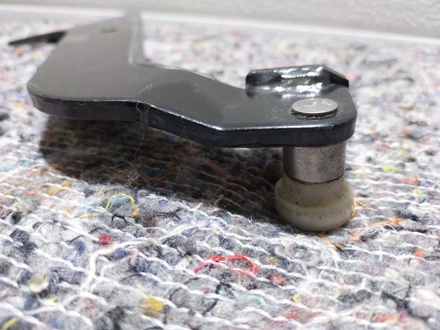 bontott VW SHARAN Tolóajtó Sín Görgő