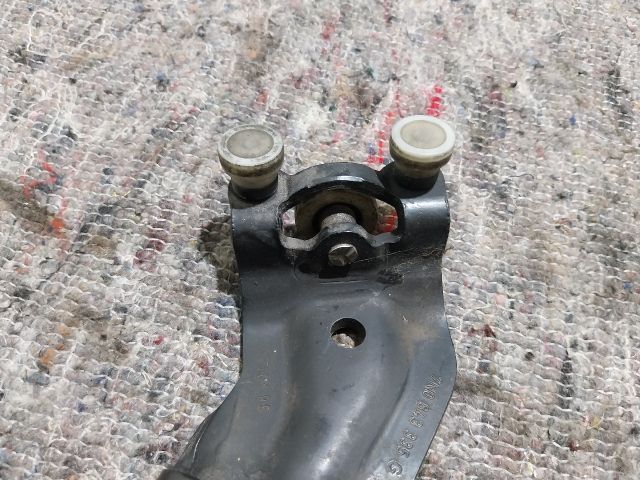 bontott VW SHARAN Tolóajtó Sín Görgő