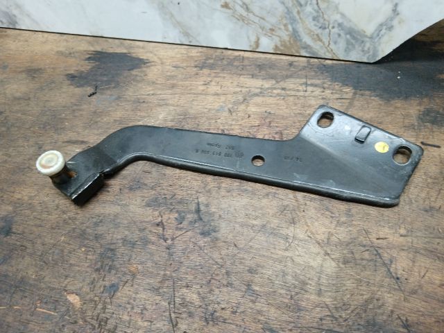 bontott VW SHARAN Tolóajtó Sín Görgő