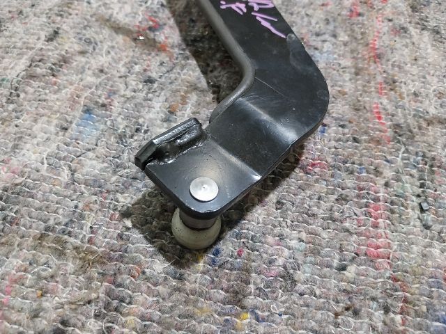 bontott VW SHARAN Tolóajtó Sín Görgő