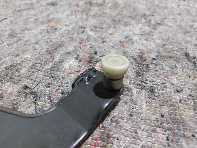 bontott VW SHARAN Tolóajtó Sín Görgő