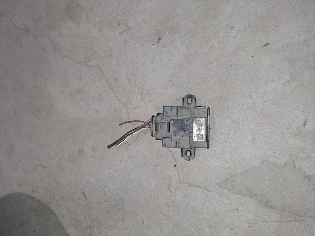 bontott VW SHARAN Üzemanyag Szivattyú Relé