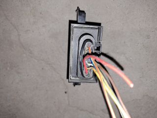 bontott VW SHARAN Üzemanyag Szivattyú Relé