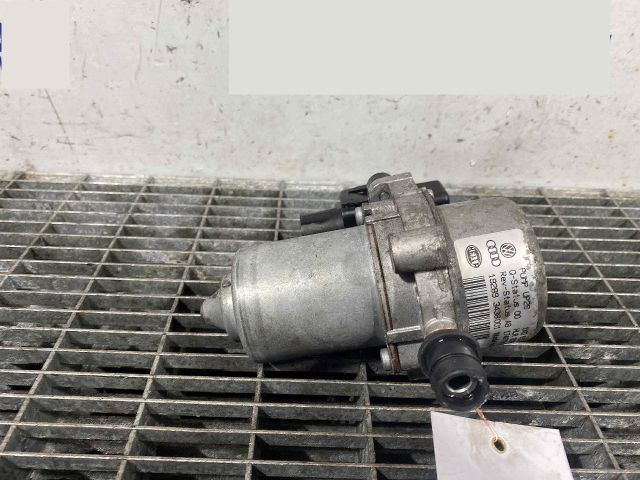 bontott VW T-ROC Vákumpumpa