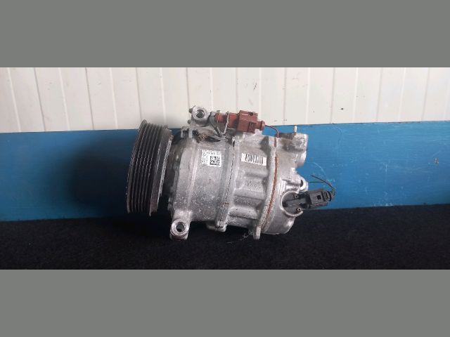 bontott VW T-ROC Klímakompresszor