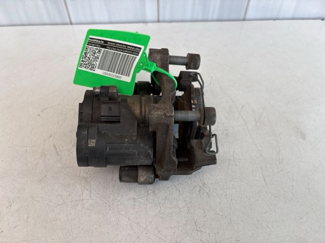 bontott VW T-ROC Bal hátsó Féknyereg Munkahengerrel