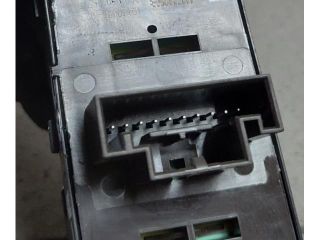 bontott VW T-ROC Ablakemelő Kapcsoló Négyes / Kettes