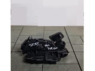 bontott VW T-ROC Bal első Ajtózár