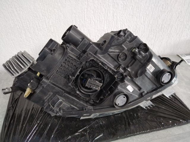 bontott VW T-ROC Bal Fényszóró