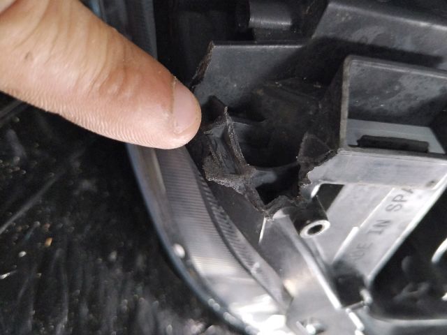 bontott VW T-ROC Bal Fényszóró