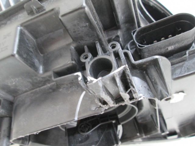 bontott VW T-ROC Bal Ledes Fényszóró