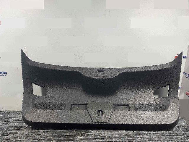 bontott VW T-ROC Csomagtérajtó Kárpit