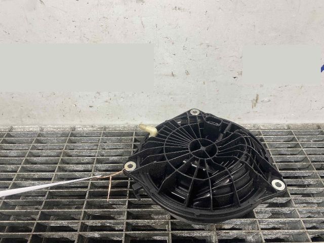 bontott VW T-ROC Csomagtérajtó Kilincs