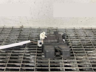 bontott VW T-ROC Csomagtérajtó Ütköző