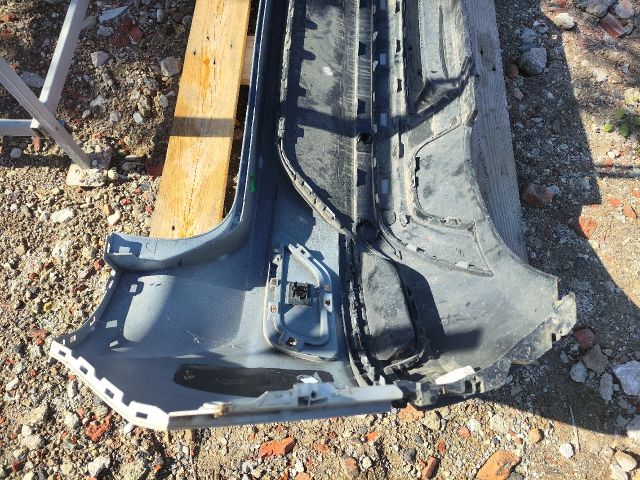 bontott VW T-ROC Hátsó Lökhárító (Részeivel)