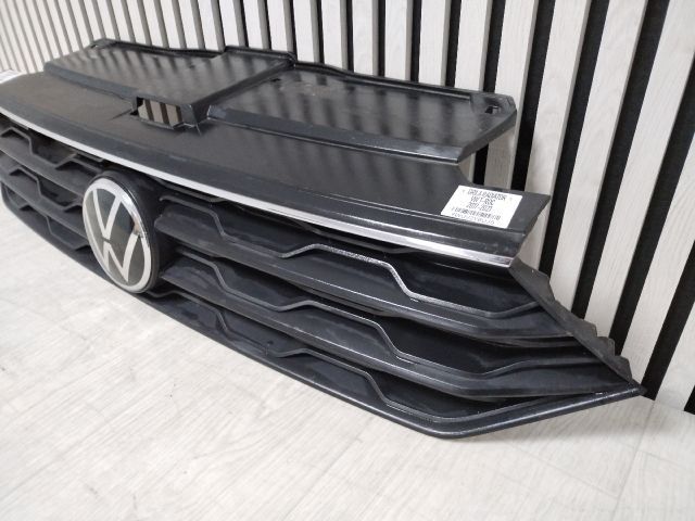 bontott VW T-ROC Hűtőrács