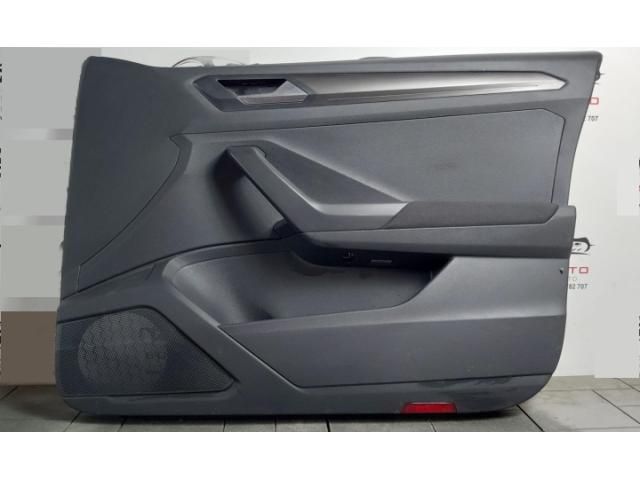 bontott VW T-ROC Jobb első Ajtó Kárpit